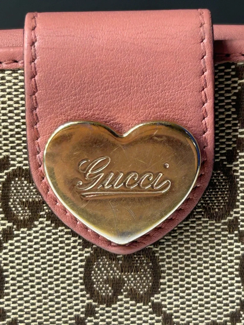 Gucci GG Monogram Canvas Pink Continental Heart Wallet - Picture 2 of 15